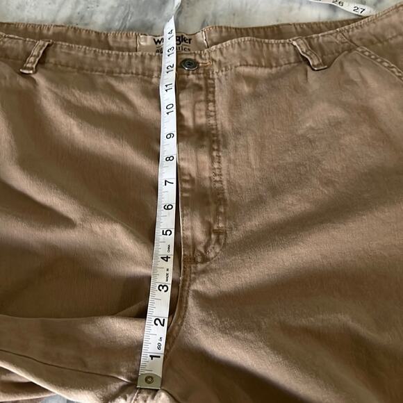 Wrangler authentics Mens size 42 Light Brown Cargo Shorts Gorpcore Outdoor - Picture 10 of 12